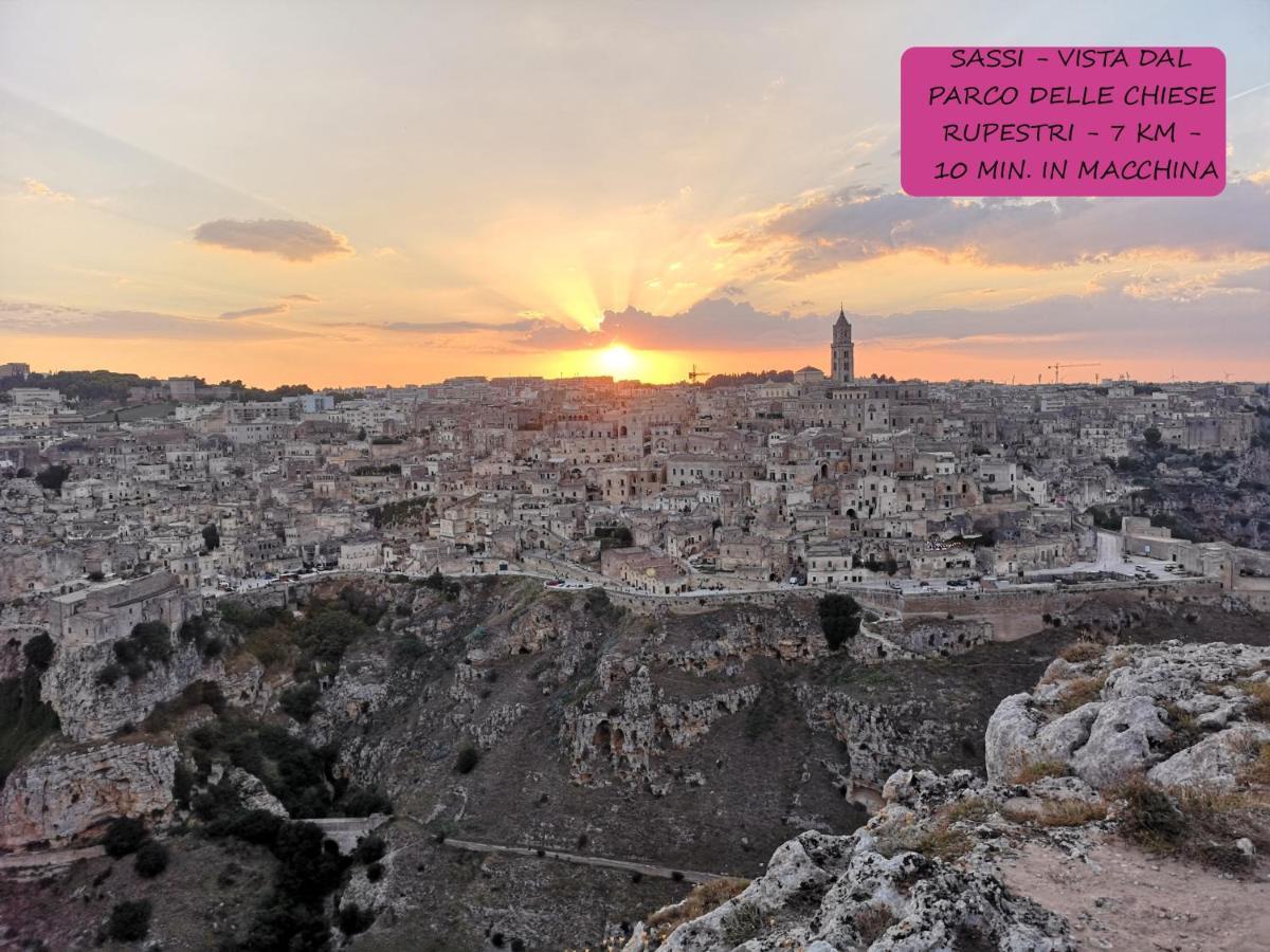 Le Dimore In Centro Con Parcheggio E Self Check-In Matera Bagian luar foto