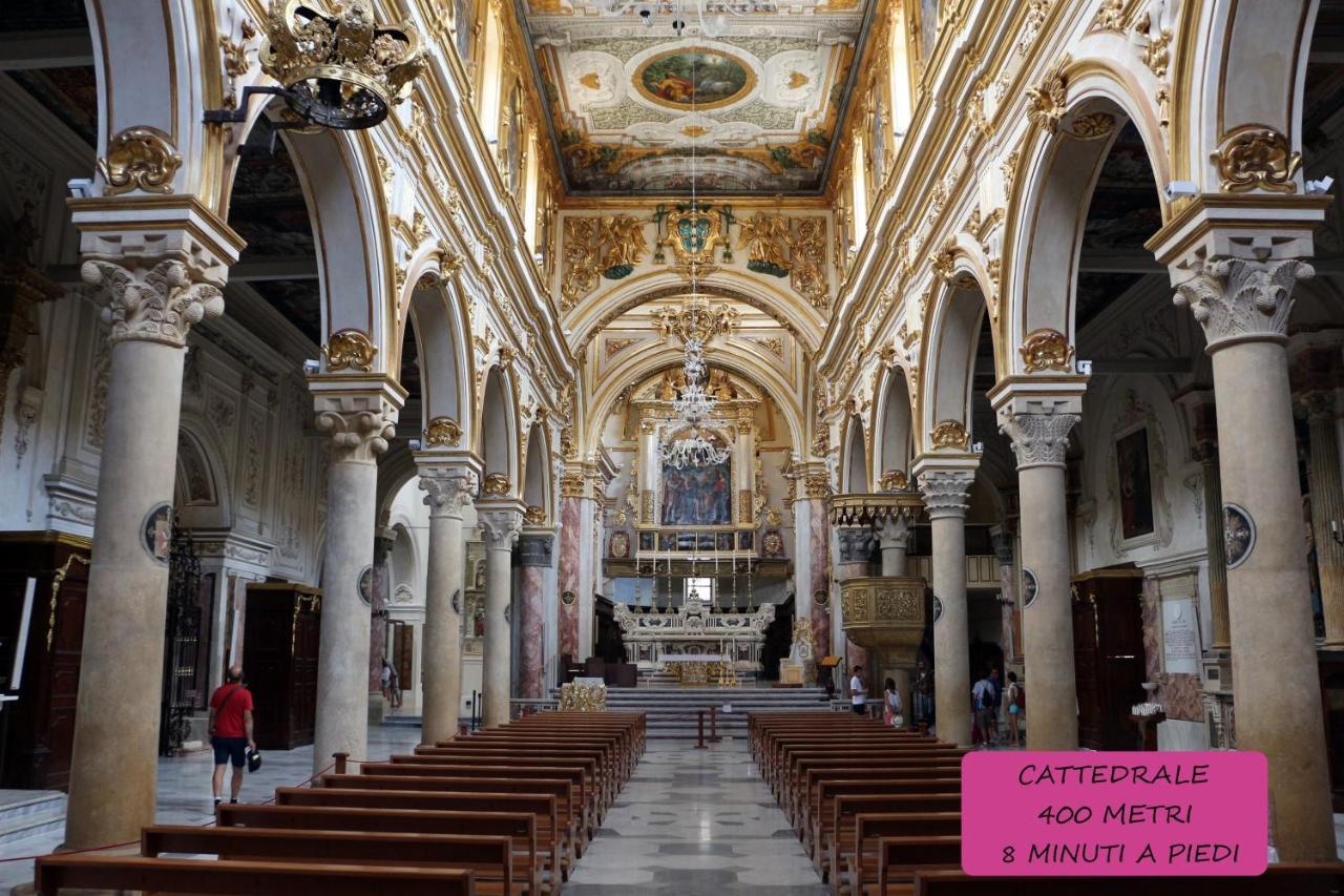 Le Dimore In Centro Con Parcheggio E Self Check-In Matera Bagian luar foto