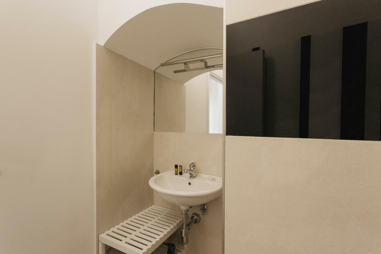 Le Dimore In Centro Con Parcheggio E Self Check-In Matera Bagian luar foto